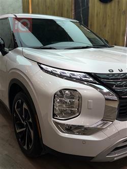 ميتسوبيشي اوتلاندر